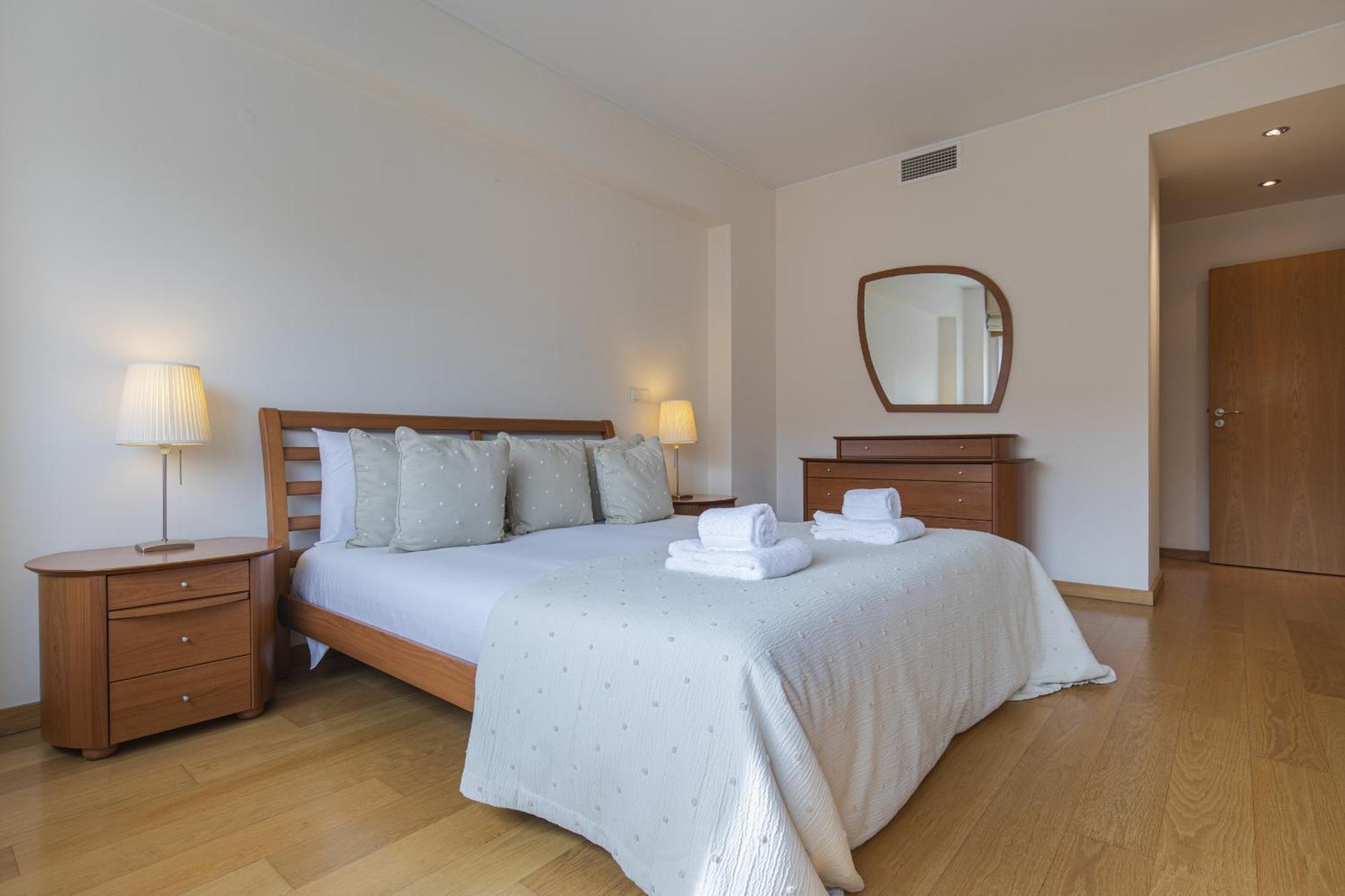 2 Bedroom Large Apartment By Innkeeper Lisbon Exterior photo